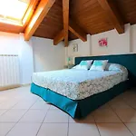 De Vivo Realty - Anthony House דירה